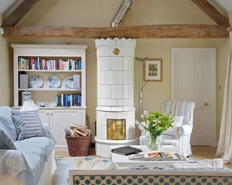 Shipton Cottage - Chipping Norton - Living room