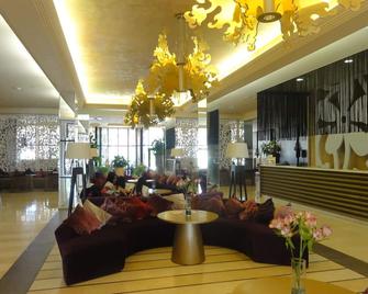 Royal Beach Private Apartments - Sunny Beach - Lobby