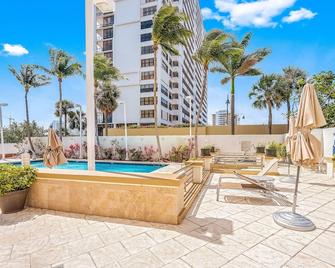 Galleria Mall Hotel Walk to the Beach - Fort Lauderdale - Pool