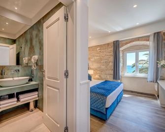 Palms Promenade Luxury Rooms - Split - Bedroom