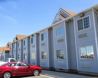Quality Inn & Suites - Fallon - Building