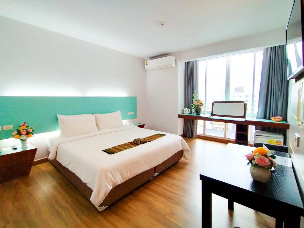 مايفلاور غراند هوتل هات ياي