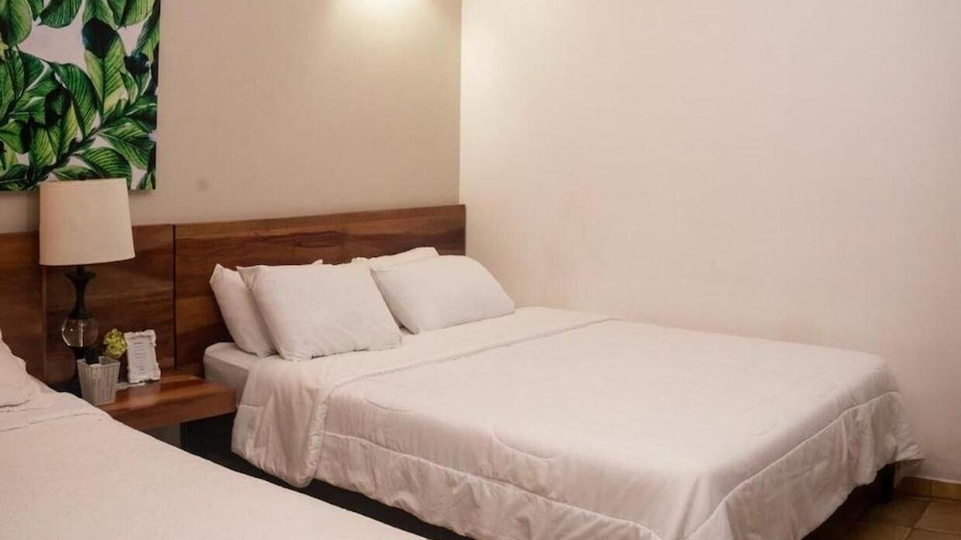 Hotel Madreselva