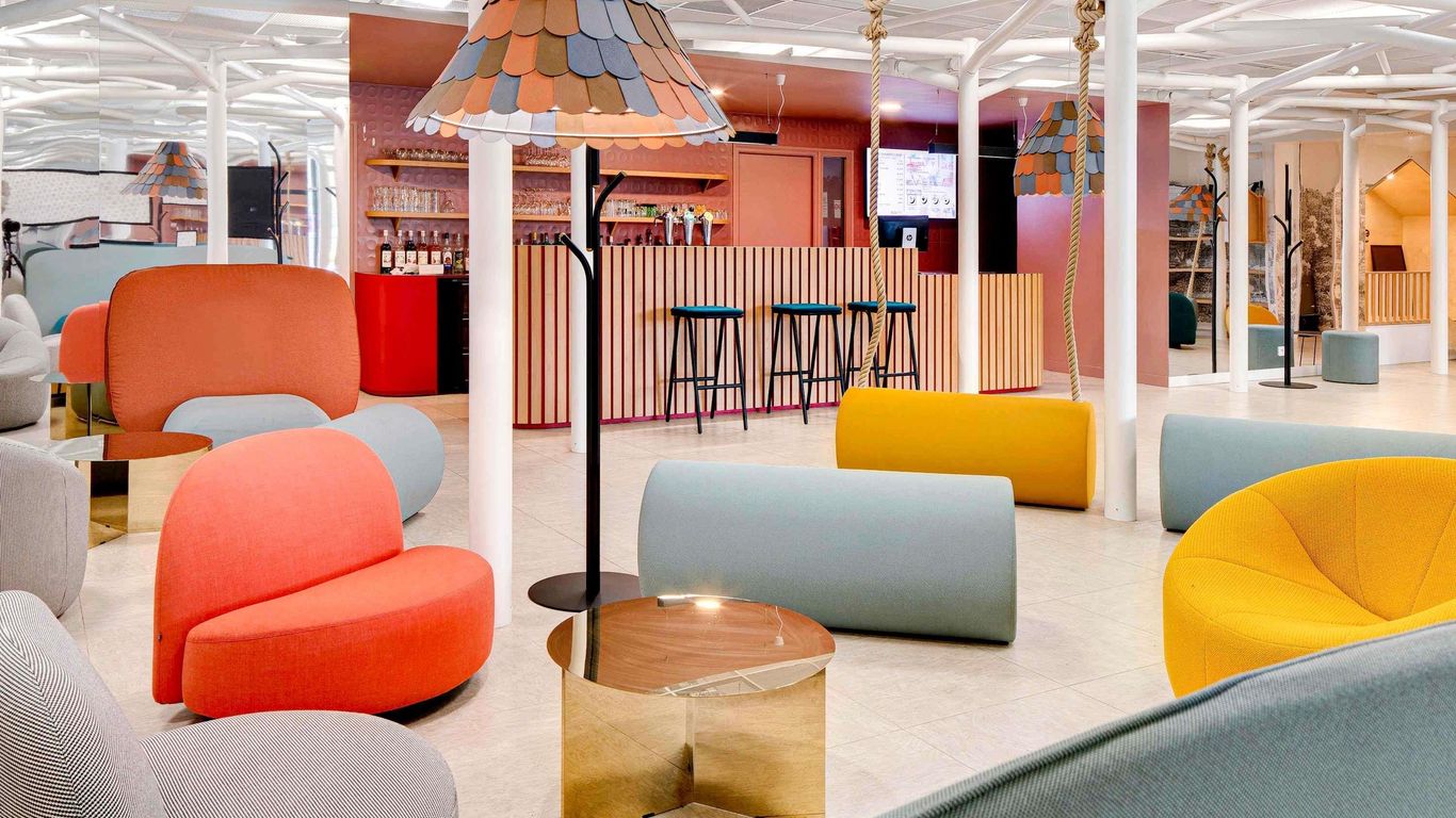 ベストウェスタン レ テラス ド モンタルジ