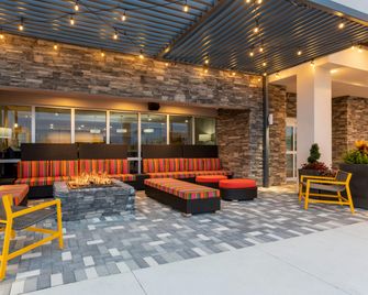 Home2 Suites By Hilton Vero Beach I-95 - West Vero Corridor - Patio