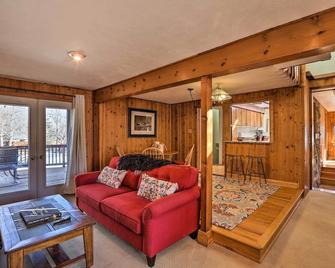 5 Mi to Dtwn Denver Peaceful Lakewood Home! - Lakewood - Living room