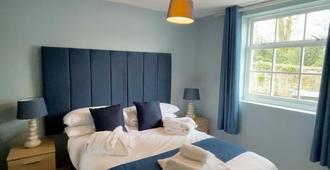 Norton House Hotel - Mumbles - Swansea - Bedroom