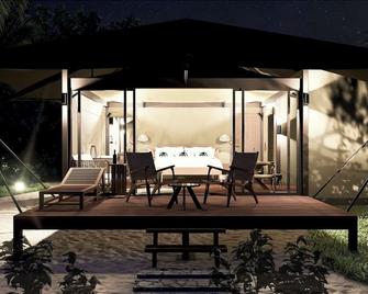 Serenity Sands - Island Glamping - Mana Island - Patio