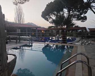 Efes Hidden Garden Resort Otel - Selçuk - Piscina