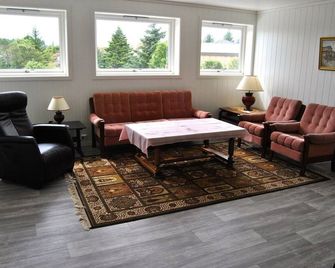 스쿠드네스 캠핑 - 스쿠데네스하븐 - 거실