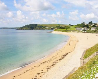 Lighthouse Cottage - Truro - Beach