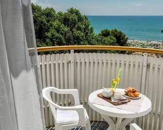 Salus Smart & Chic Hotel - Jesolo - Balcony