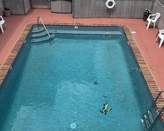 Beautiful 1 bedroom condo with pool - Seaside Heights - Pool