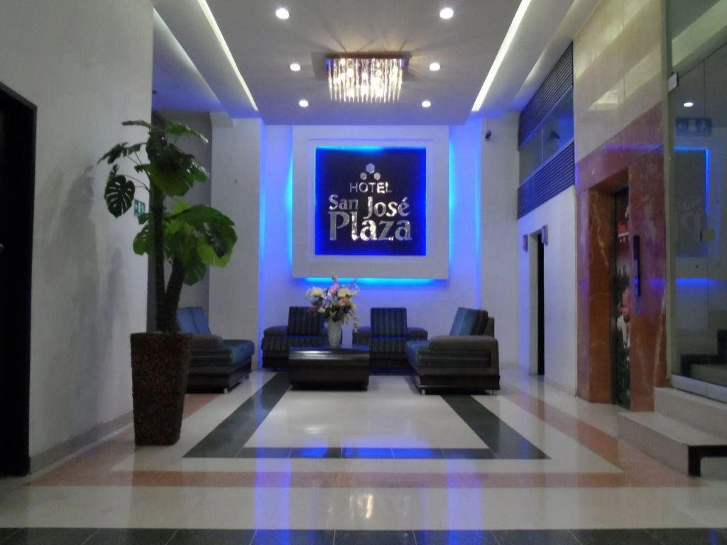 Hotel San José Plaza - בוקאראמנגה - לובי