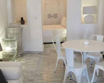 Alius Residence by K&K - Oia - Comedor