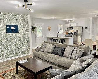 Lowcountry Gump House - Close To Mcrd/Downtown - Beaufort - Sala de estar