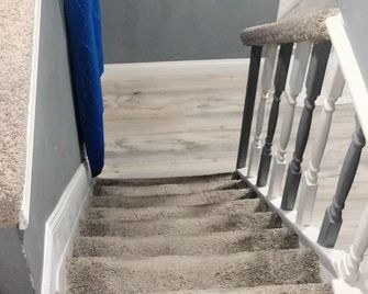 Cozy 2-bedroom studio pleasant Hempstead with AC and fitness room - Hempstead - Stairs