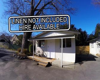 Geraldine Top 10 Holiday Park - Geraldine - Building