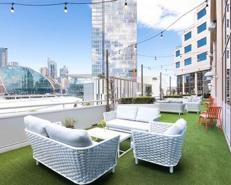 Novotel Sydney on Darling Harbour - Sydney - Balcony
