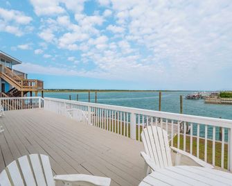 Bears Den - Topsail Beach - Balcón