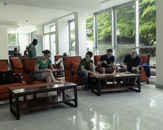 Monarch Hotel - Accra - Lobby