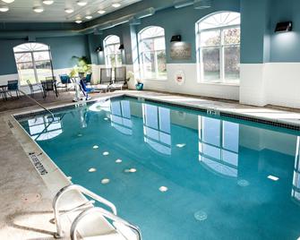 Country Inn & Suites by Radisson, Harrisburg West - Mechanicsburg - Pool