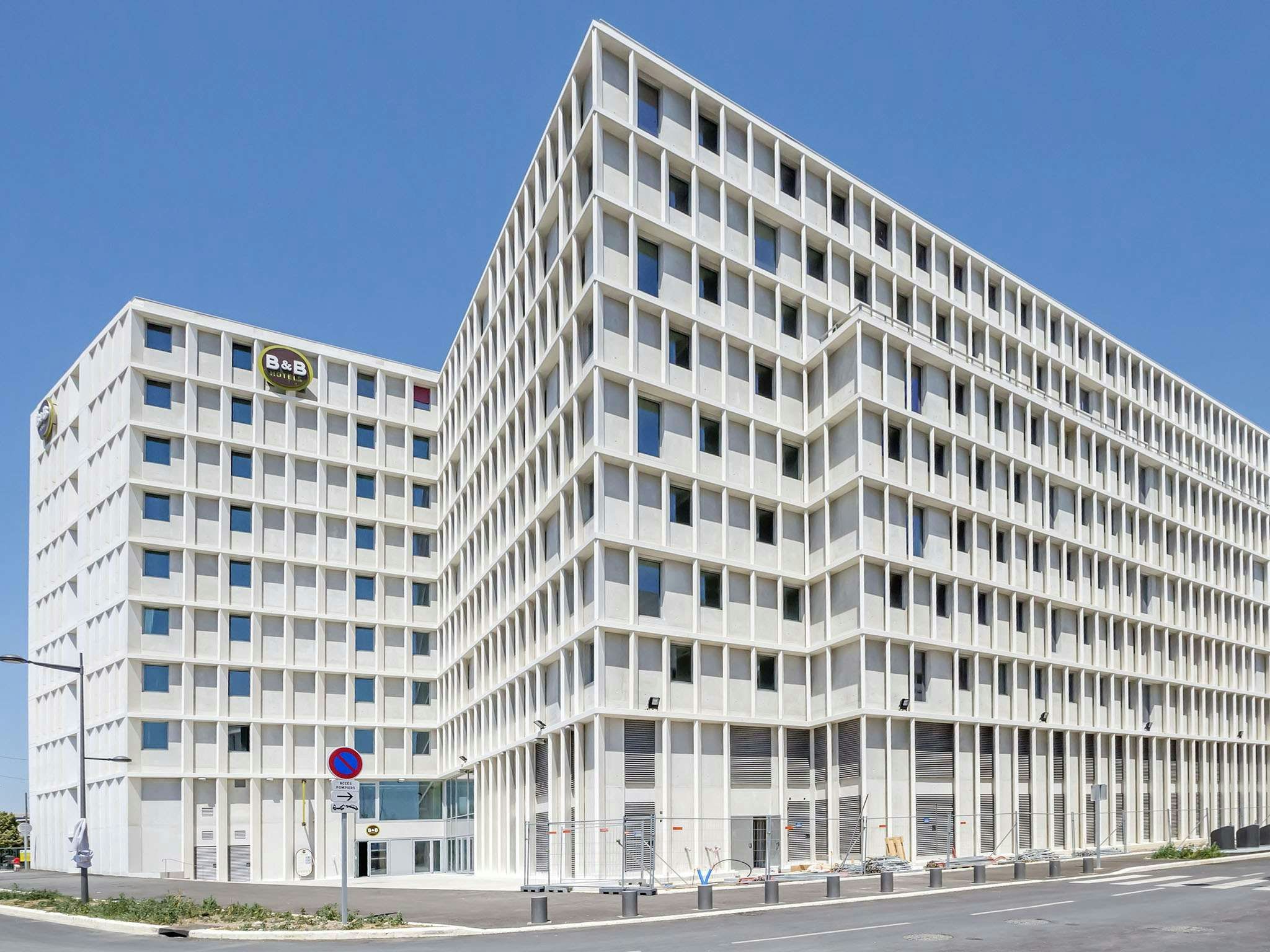 B&B HOTEL Marseille Les Ports - מרסיי - בניין