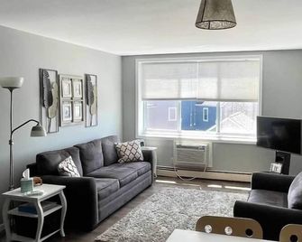Top Floor Corner Unit on Lake Michigan in South Haven - South Haven - Living room