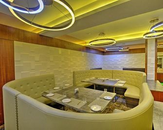 Hare Krishna Hotel - Navsari - Lounge