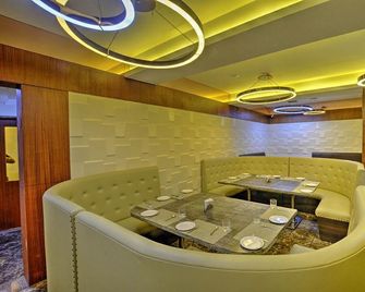Hare Krishna Hotel - Navsari - Lounge
