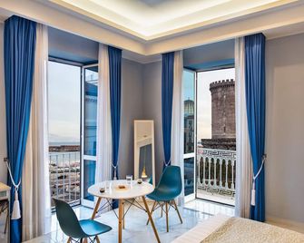 Main - Municipio - Neapel - Balkon