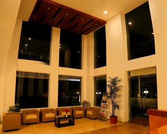 Sasthapuri Hotels - Gudalur - Lobby