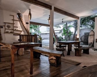 Dhoadhi Retreat - Thulusdhoo - Rezeption