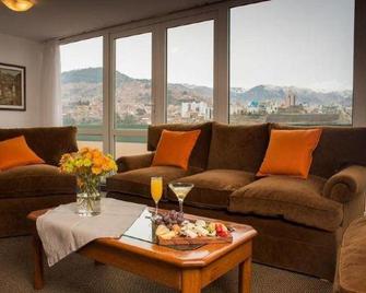 Camino Real Aparthotel, Downtown - La Paz - Living room