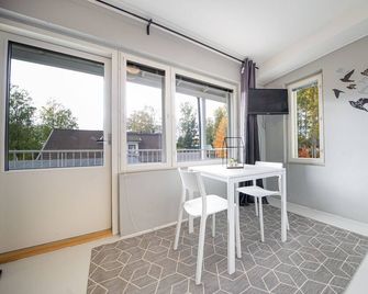 Spot Apartments Rajakylä - Vantaa - Ruokailuhuone