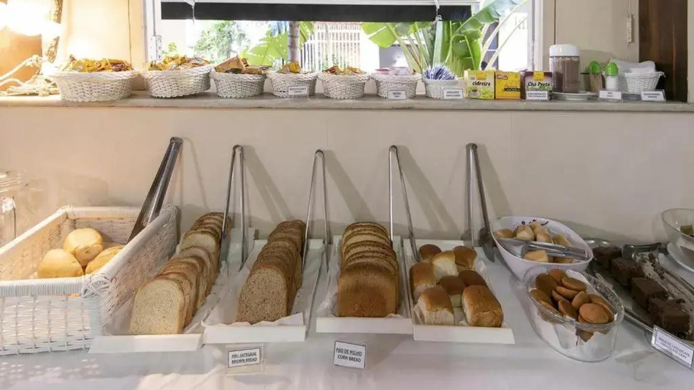 Copacabana Blue Hotel