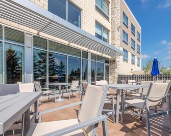 Holiday Inn Express & Suites Eagan - Minneapolis Area By IHG - Eagan - Balkon