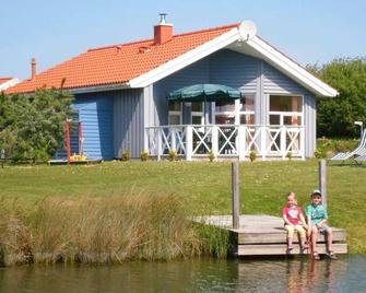 4 person holiday home in Otterndorf - Otterndorf - Gebäude