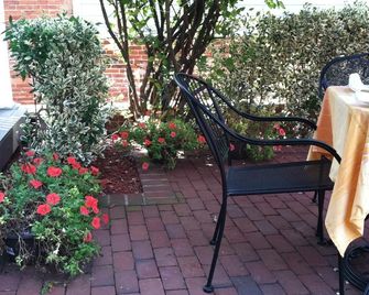 State House Inn - Annapolis - Innenhof