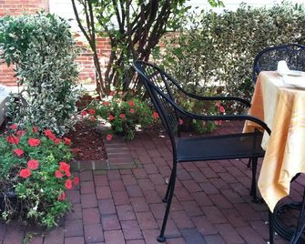 State House Inn - Annapolis - Innenhof