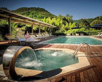 Park Hotel Regina - Bagni di Lucca - Piscina