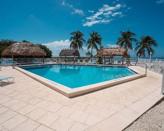 For View Lover! Direct Oceanfront Condo, Wifi, Pool, Gym, Game Room, Private Pkg - Tavernier - Pool