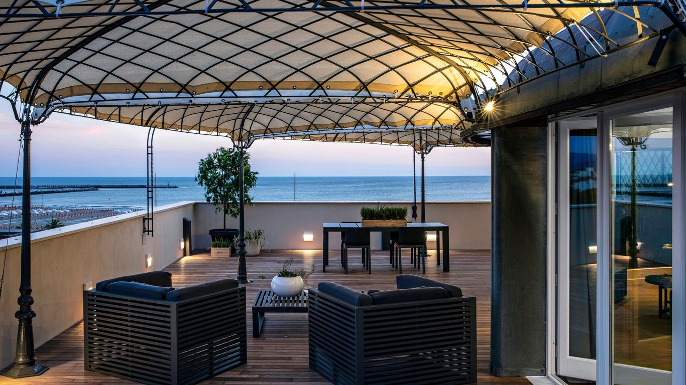 Hotel Plaza e de Russie - Relais & Châteaux