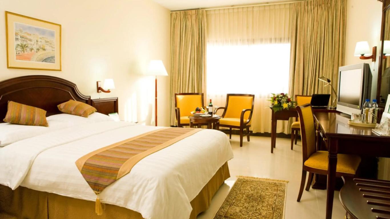 Hotel Muscat Holiday