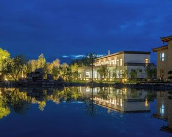 Totolo Winery Vacation Homestay - Yinchuan