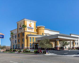 Comfort Suites Barstow near I-15 - Barstow - Bygning