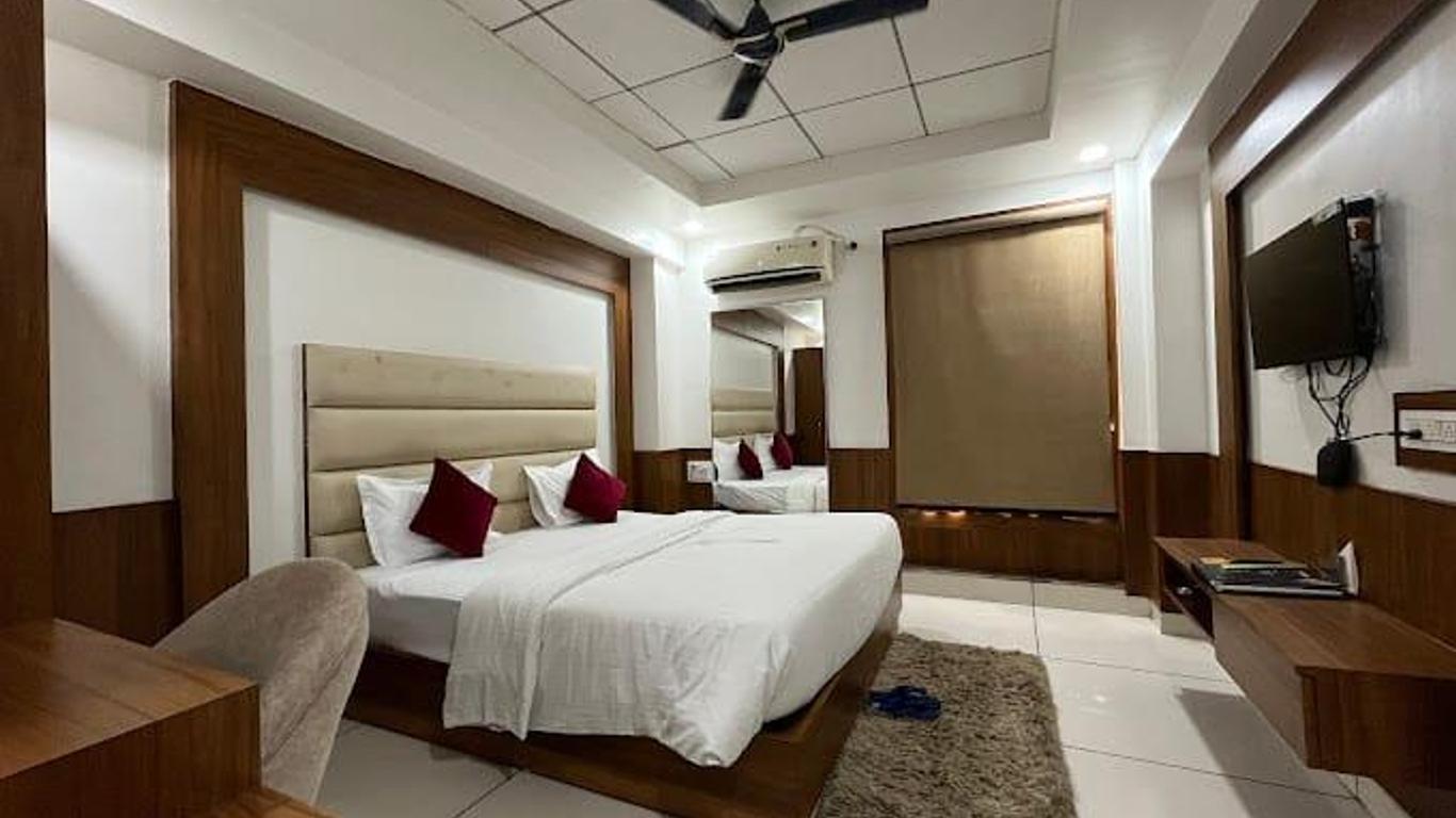 Hotel Maharaja Palace