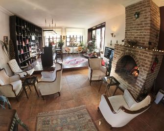 Moncheri Butik Otel & Restoran - Ayvacik - Recepción