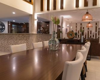 Cara Hotels Trinidad - Claxton Bay - Sala de jantar