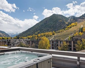 إنديبندانس سكوير لودج باي فرياس - اسبين - حوض السباحة